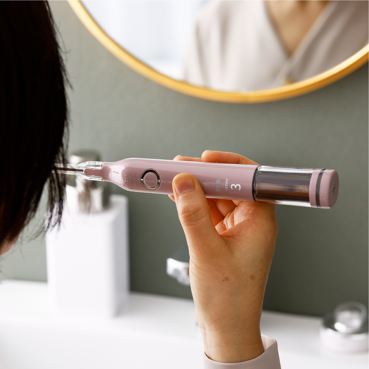 ピンクベージュ